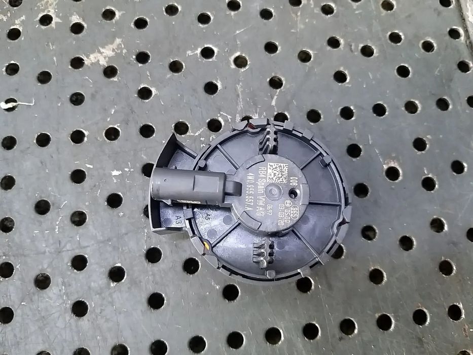 Senzor impact stanga fata audi a4 b9 8w 4m0955557a