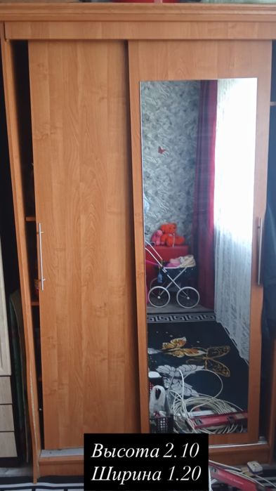 Продам шкафы б/у для вещей