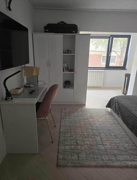 Dormitor alb-auriu 160/200