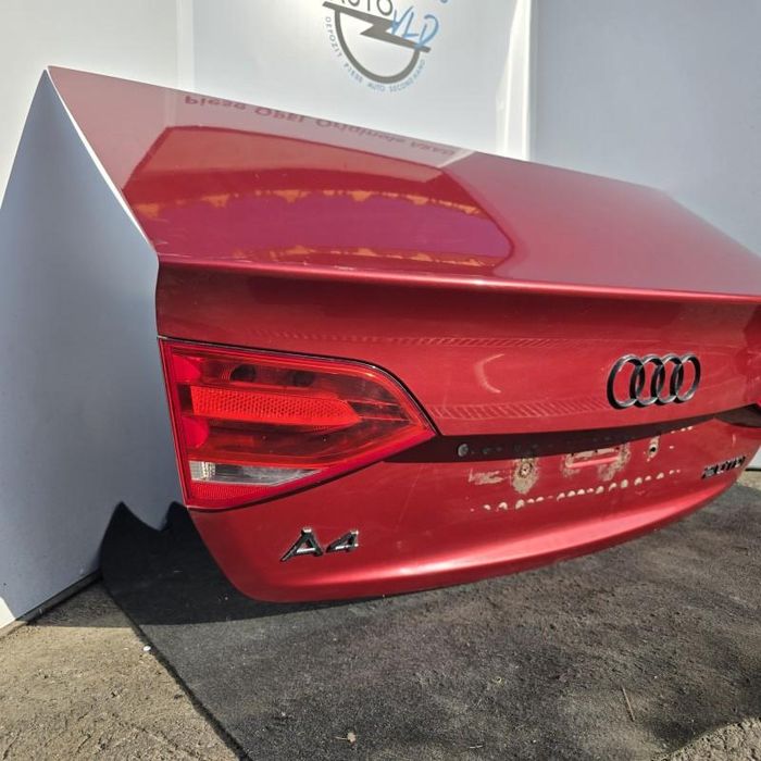 Capota portbagaj cu stopuri Audi A4 facelift B8