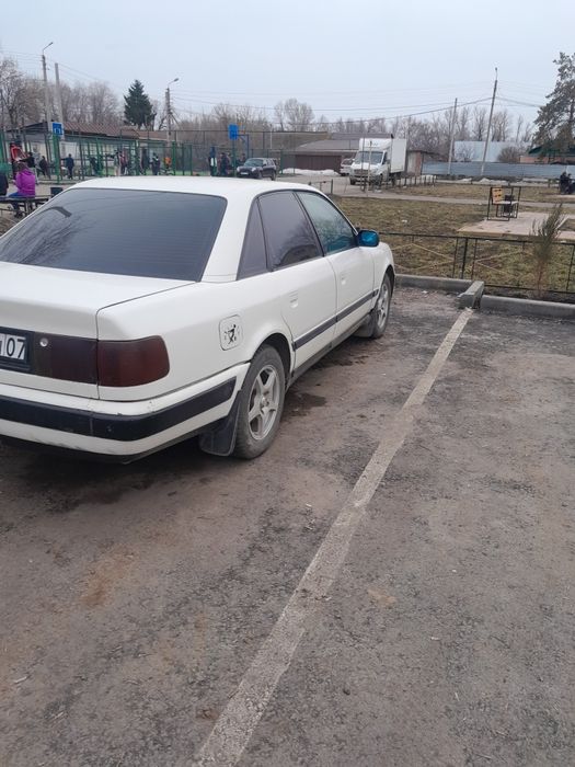 Продам ауди 100с4