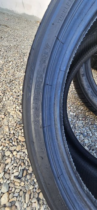 Anvelope Bridgestone RunFlat RSC RFT 225/40 R19 93Y 255/35 R19 92Y