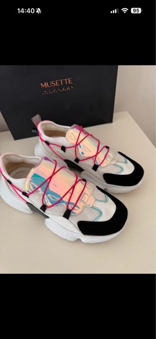 Sneakears Musette marimea 38