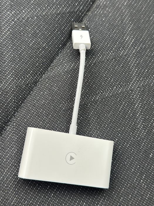 Adaptor CarPlay iPhone