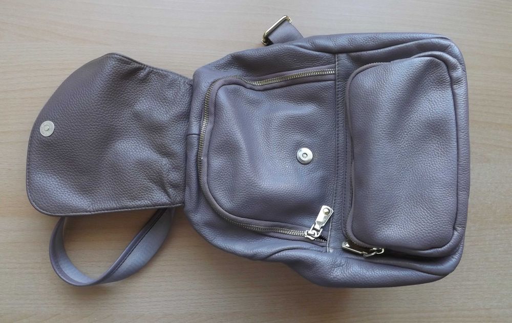 Дамска раничка и чантичка от естествена кожа