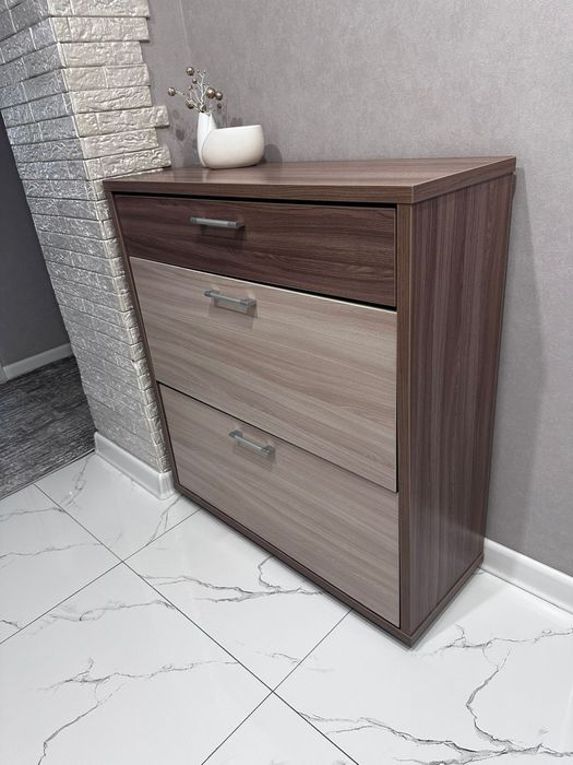 Продается обувница