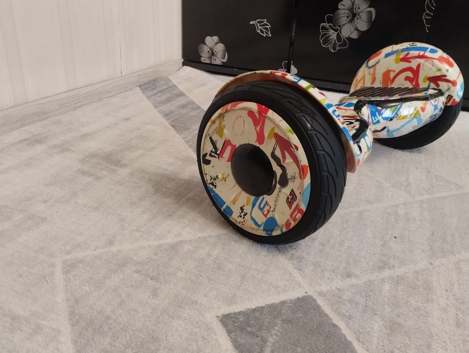 Гироскутер с встроенной блютуз-колонкой