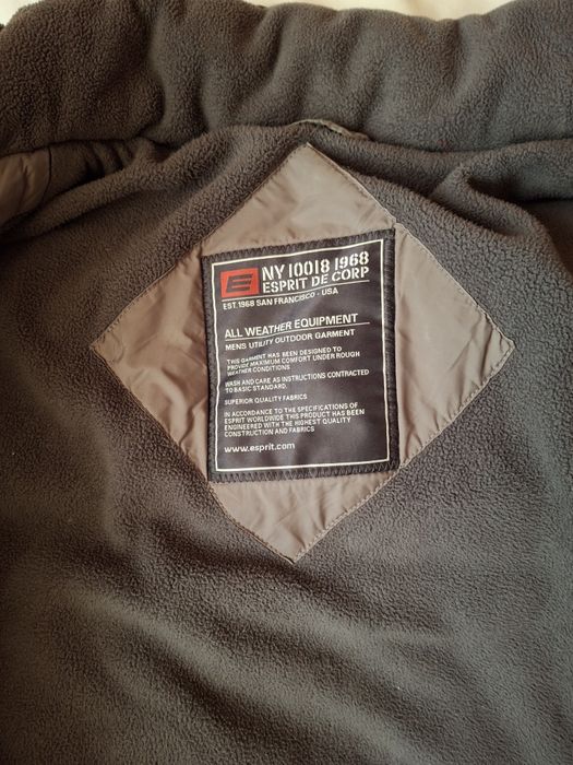 Esprit мъжко зимно яке  XL размер