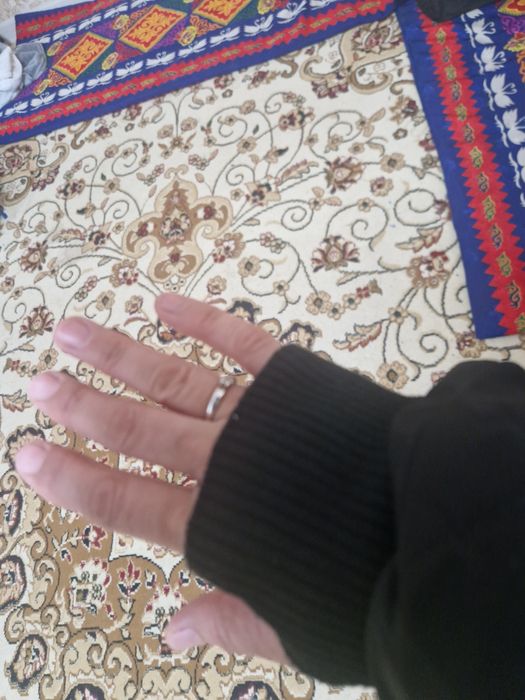 Продам пуховик срочно