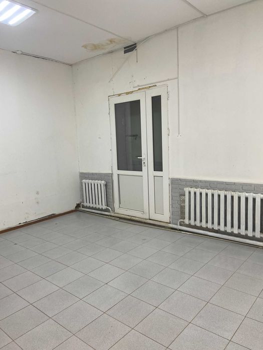 Сдается в аренду нежилое коммерческое помещение.