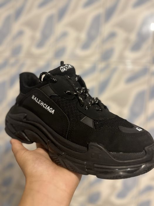 Adidasi Balenciaga Triple S