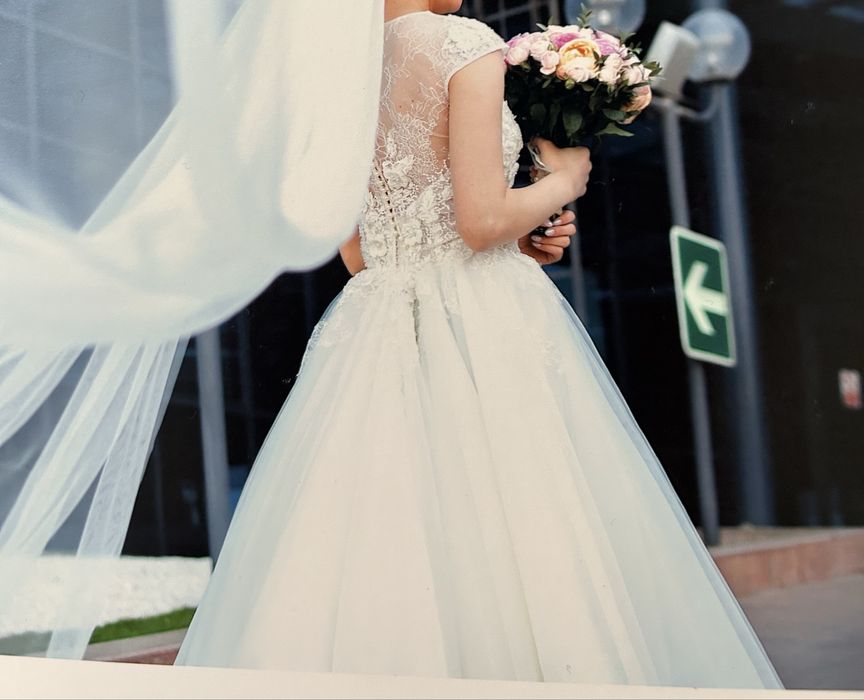 Свадебное платье