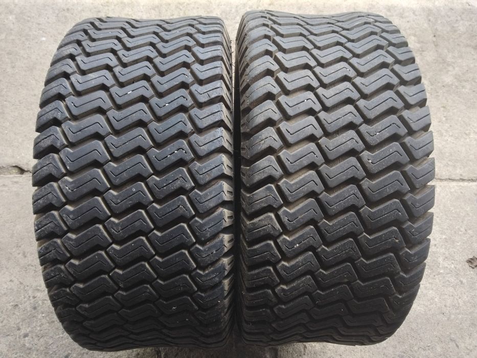 26×10.5-12 CST Pro Tech перфекнен грайфер DOT1314 ,два броя по 20 евро за брой.