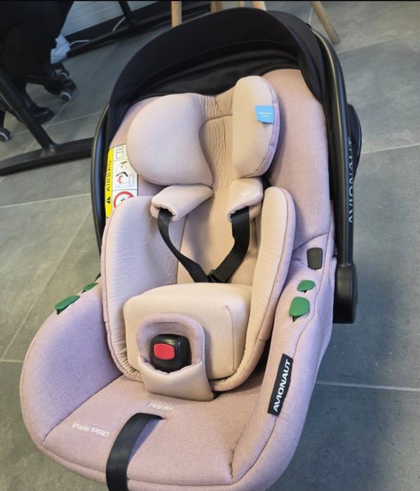 Vand scoica Avionaut PIXEL PRO 2.0 si baza isofix Avionaut Base 2.0 IQ