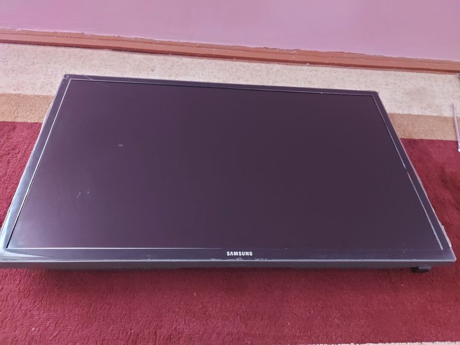 28 Samsung original Tv sotiladi