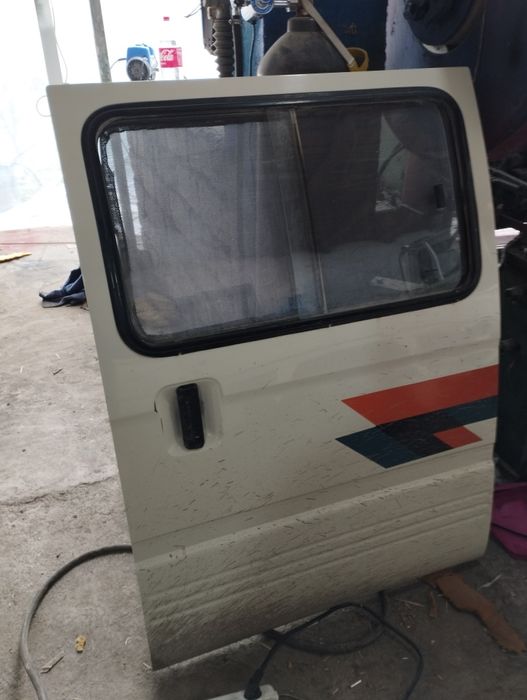 Damaz ishiklari Sotiladi