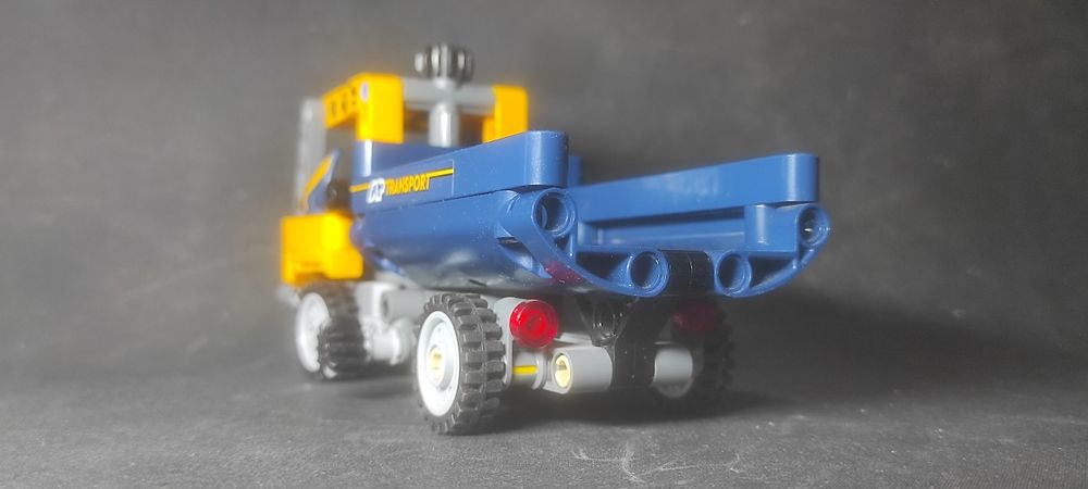 Lego Drump Truck (42147)