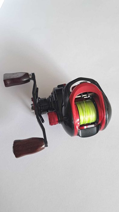 Mulineta Baitcast Tsurinoya Black Knight   si Tsurinoya XF 50