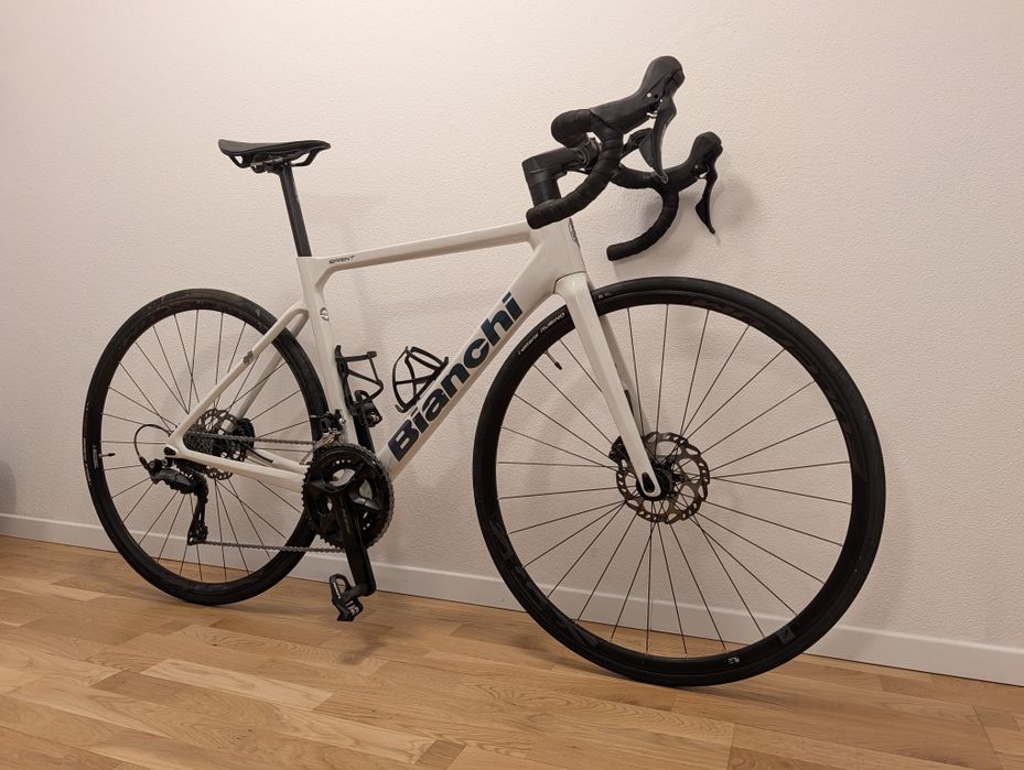 Bianchi 2024 Carbon Sprint Shimano 105 12SP