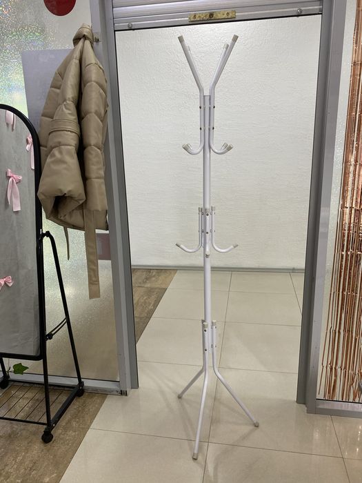 Вешалка напольная (новая)
