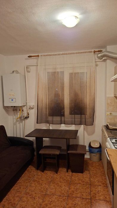 Inchiriem 2 camere Str.Henri Coanda-Stadionul Electro etaj.1 mobilat, Centrala