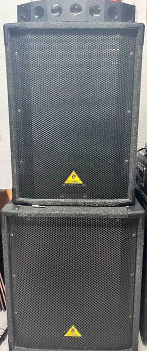 Vând sistem audio PA. 1500 lei topurile, 1800 lei bașii +4552228161 Vlad.