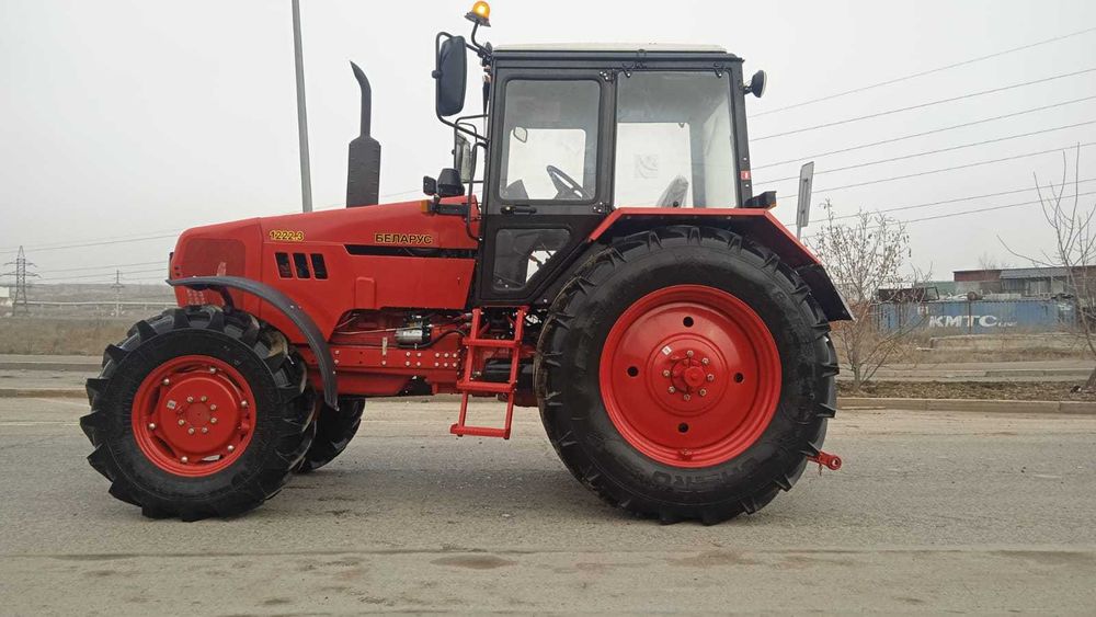 Трактор Беларус-1222.3