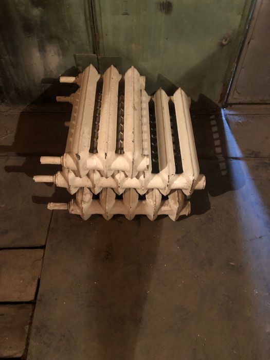 Батарея чугунная.