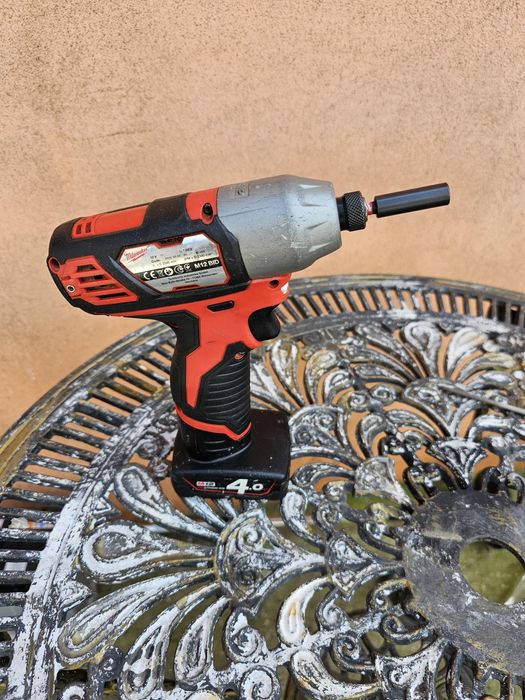 Impact milwaukee m12