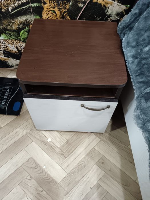 Продам спальный гарнитур