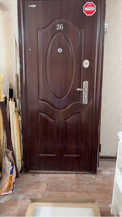 Продам дверь металлическую