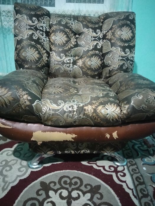 Диван кровать и креслы