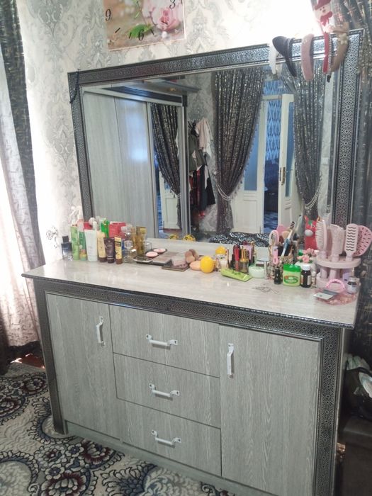 Гарнитур для спальний. Пишите.Звоните. Гарантия есть.