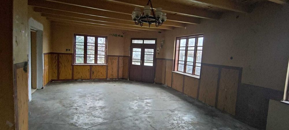 Teren 3382mp si casa de 203mp - De vanzare/de inchiriat