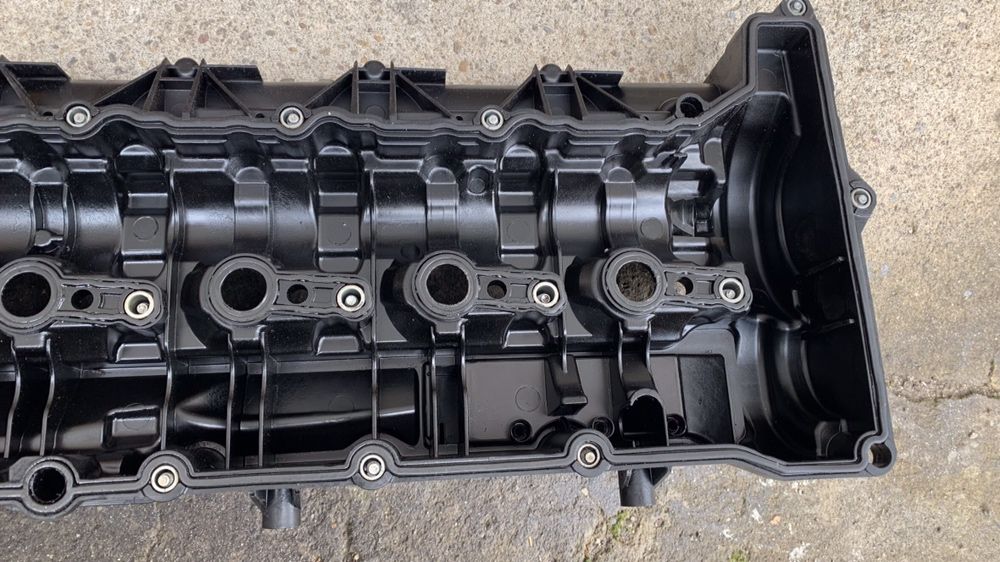 Капак клапани за бмв/bmw  дизел N57