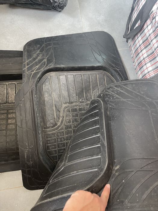 Полики/коврик для машины