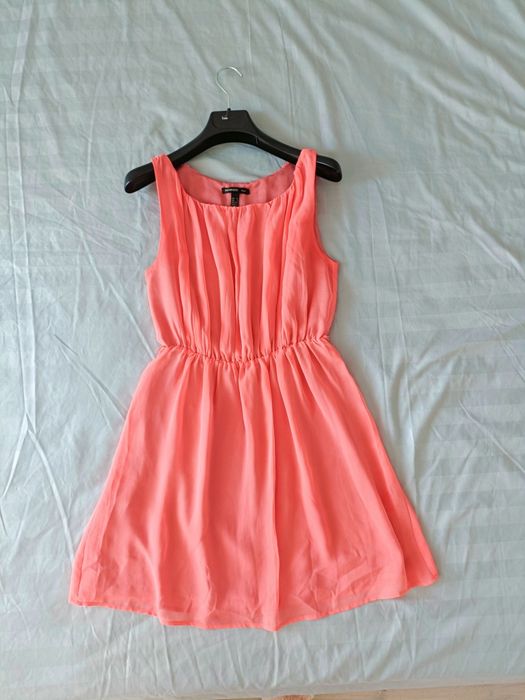 Vând diverse rochite