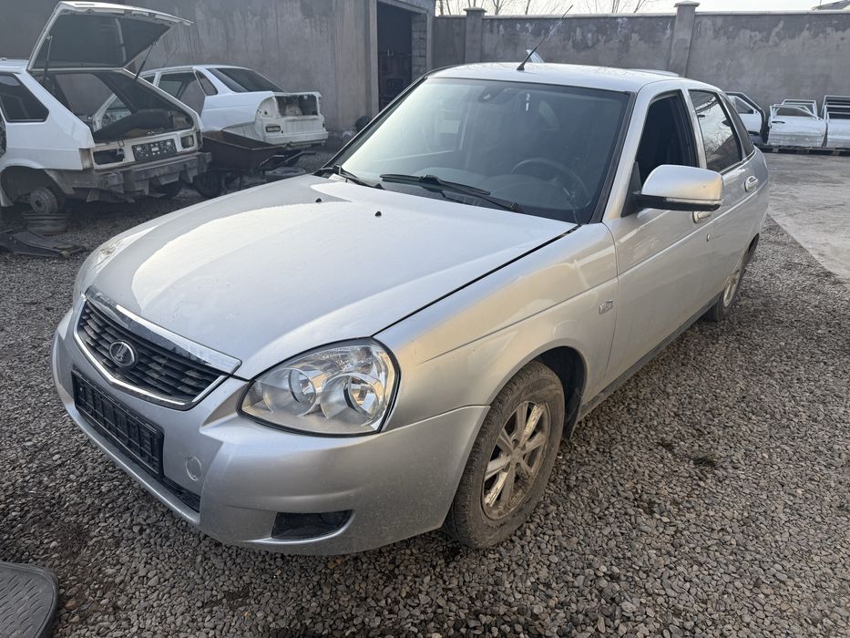 Разбор Приора Хетчбек год 2013 Люкс