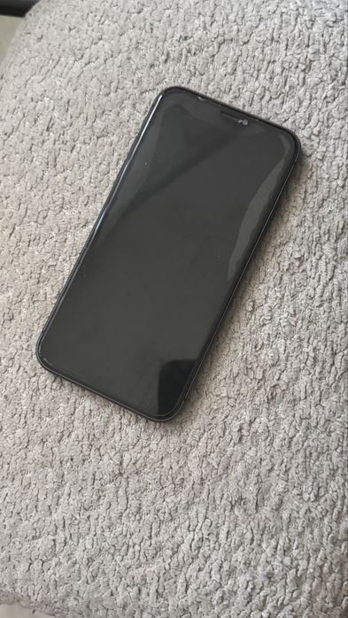 Продам Iphone 11