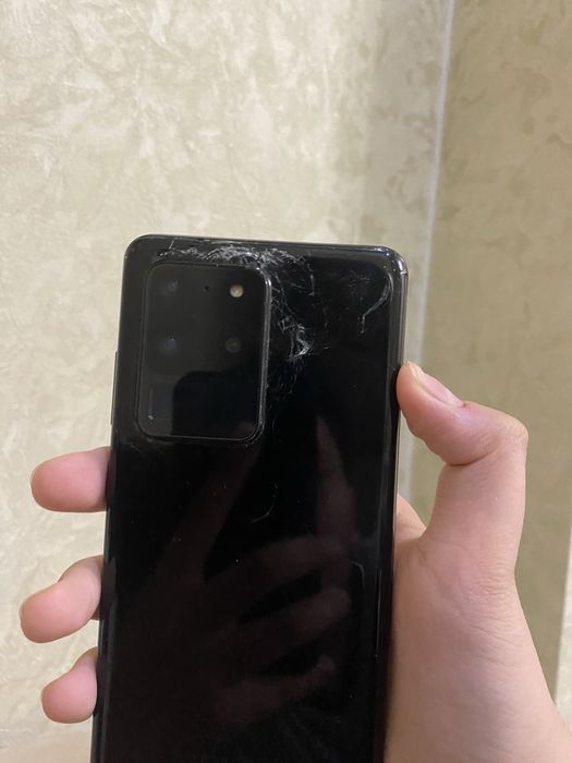 Смартфон Samsung S20 ultra