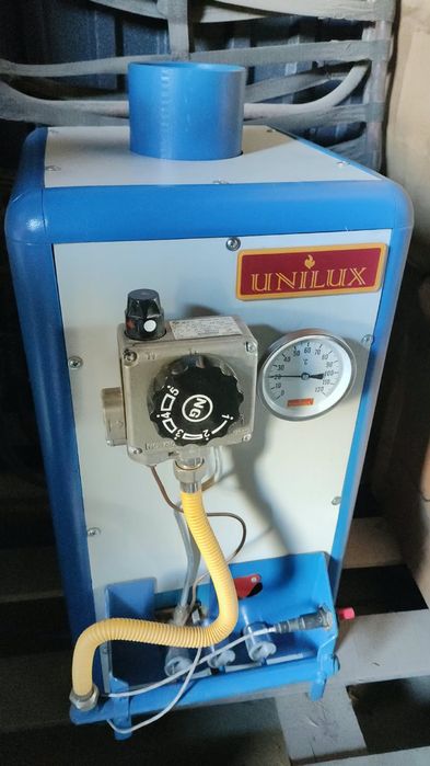 Газовый котел  UNILUX 12А