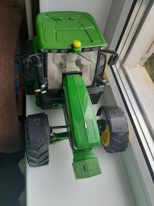 Продам Трактор детский