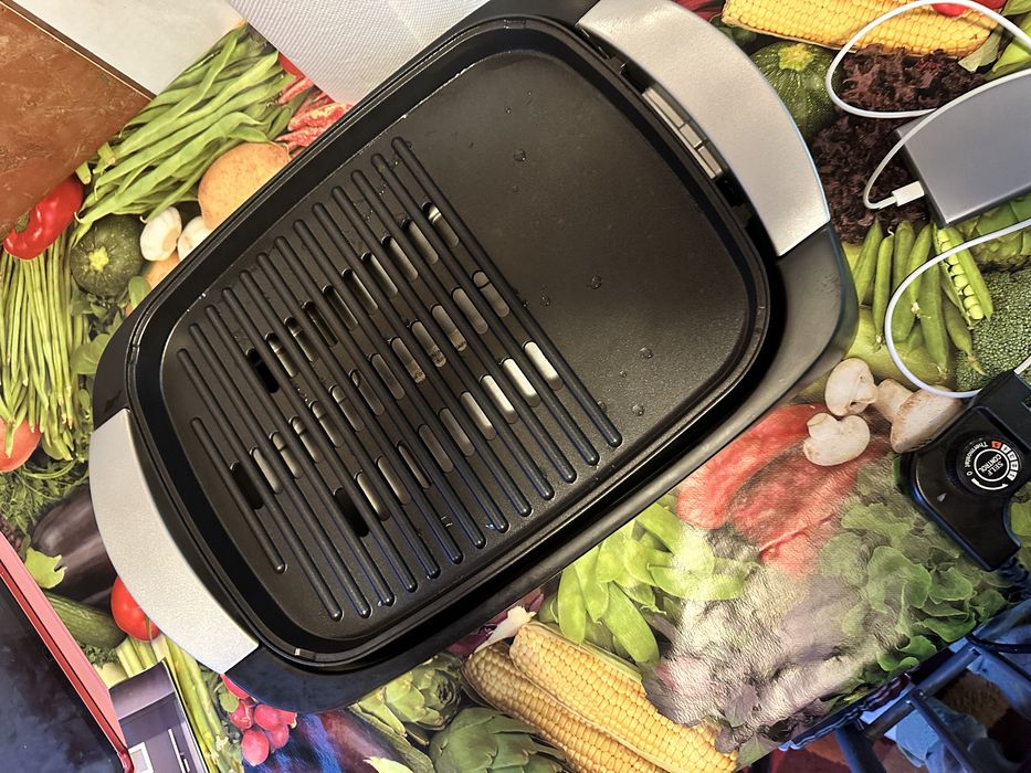 Gratar electric Star-Light EGA-2200W, plita 30 x 40 cm, negru