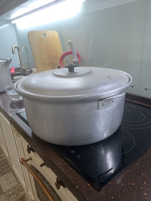 Кастрюля Россия 30-40л