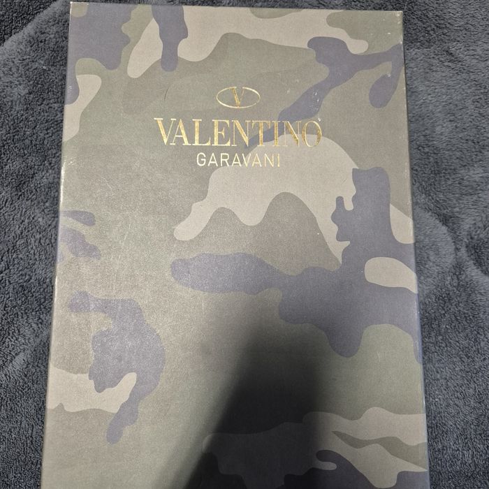 Спортни обувки Just Cavalli и Valentino  Garavani