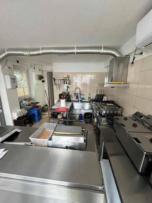 Vand Afacere la Cheie Fast Food Complet Utilat. Oferta Fulger