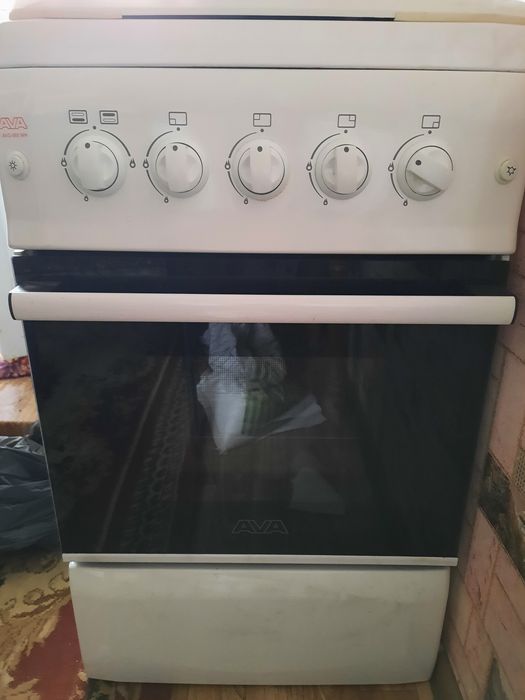 Продам газовую плиту