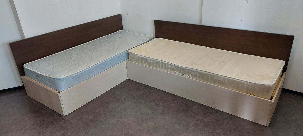 Ъглови легла с матраци 55 евро