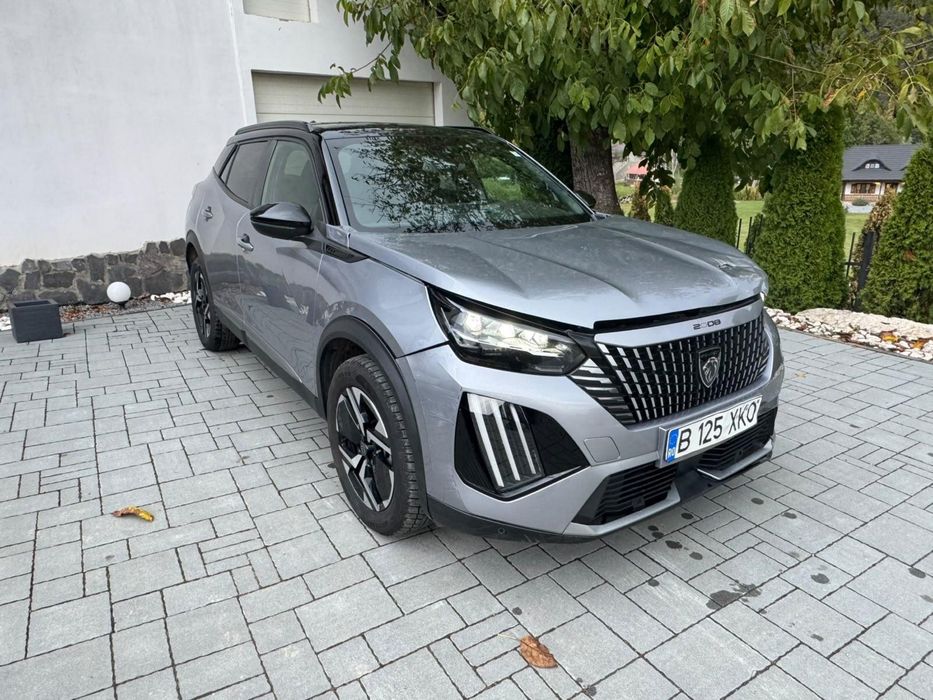 Peugeot 2008 2025 hibrid, 2.213 € — imagine 2