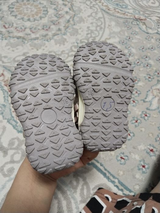 Обувь детская в отличном состоянии